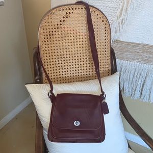 Vintage Coach Rambler’s Legacy #9061 in Currant with Nickel Hardware